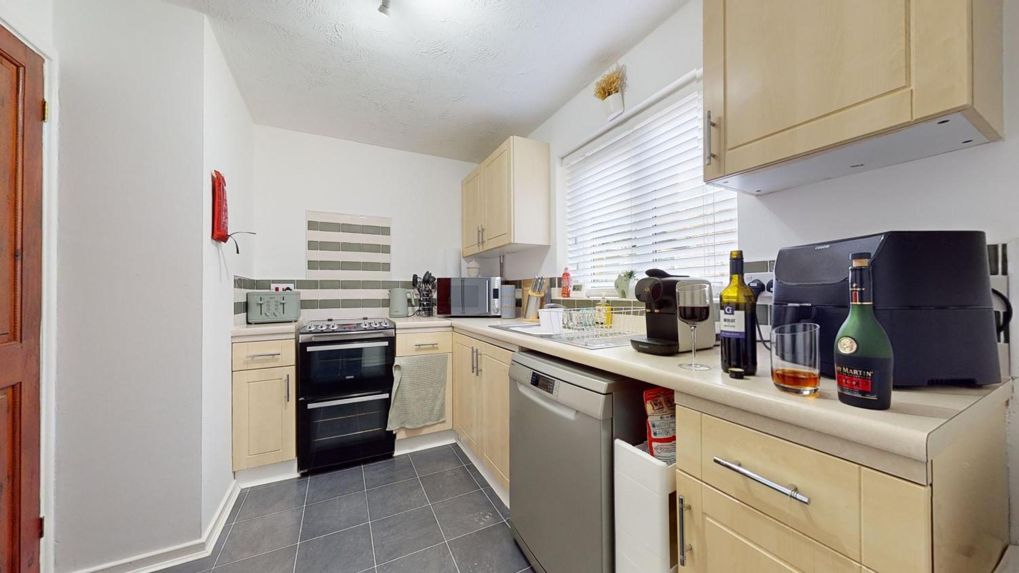 Cosy 2 Double Bed In Milton *
